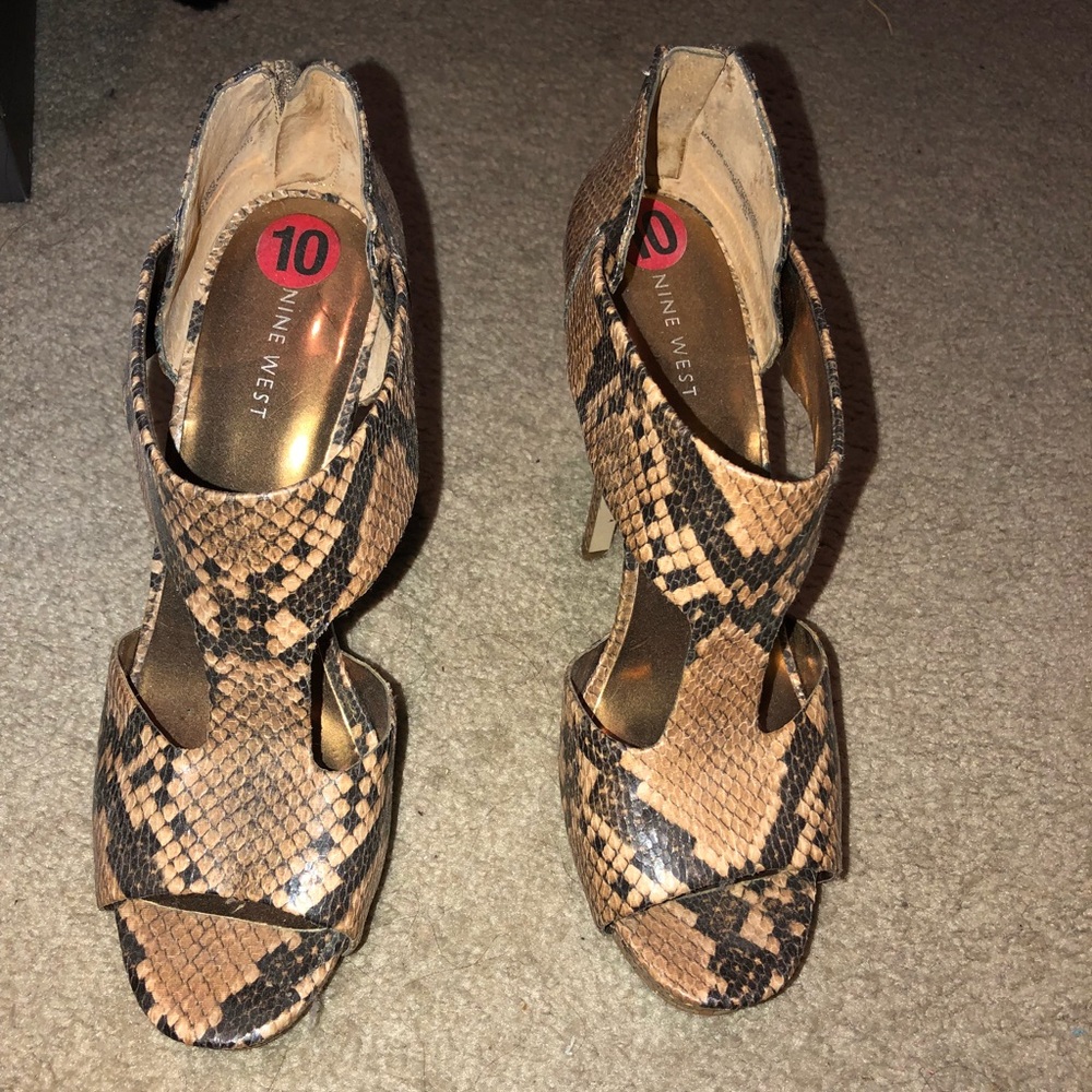 Nine West Snake Skin Print Shoes - Size 10